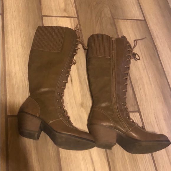 Combat boots. Lace in front zippers as well - Picture 2 of 6